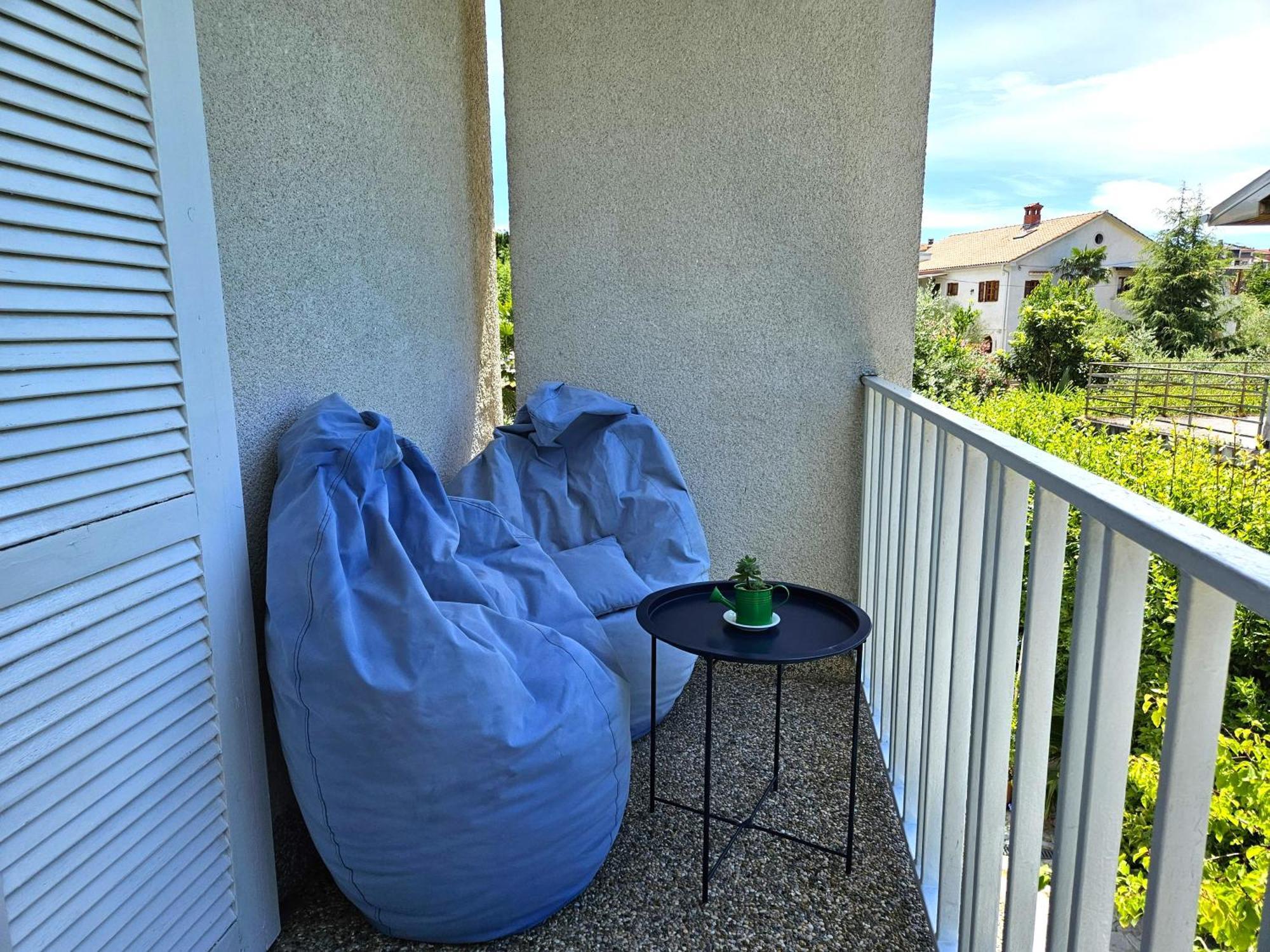 Apartment Mirko Malinska Eksteriør bilde