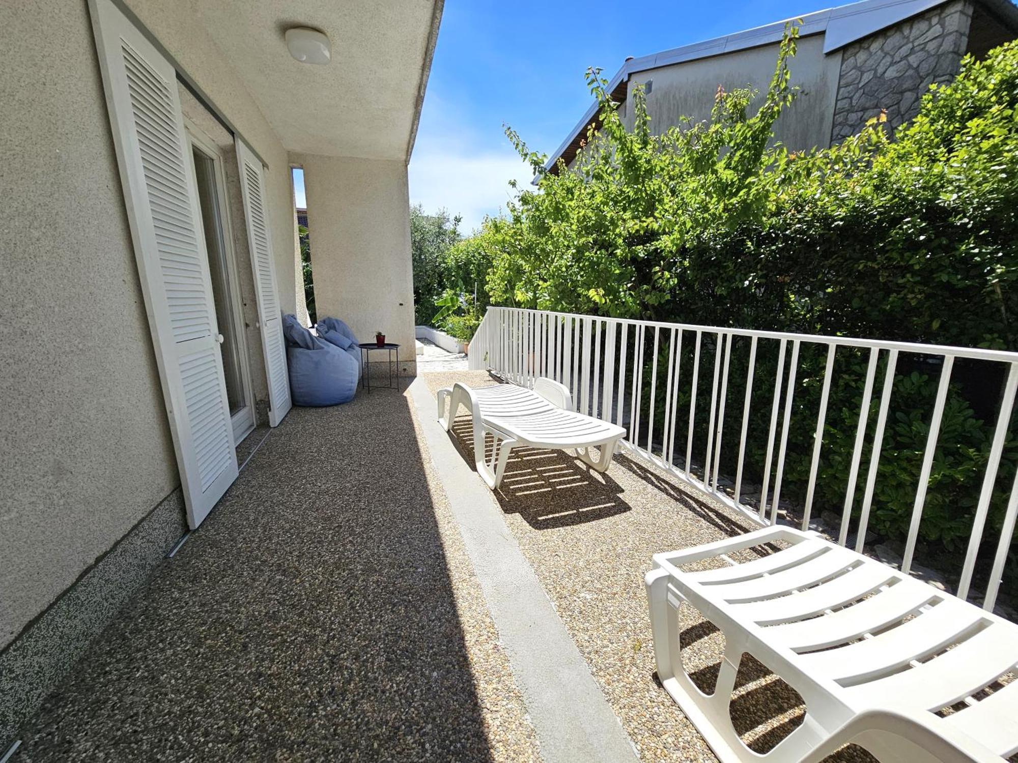 Apartment Mirko Malinska Eksteriør bilde