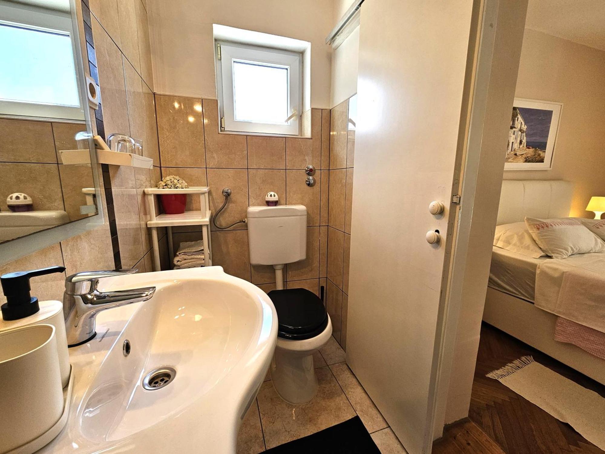 Apartment Mirko Malinska Eksteriør bilde
